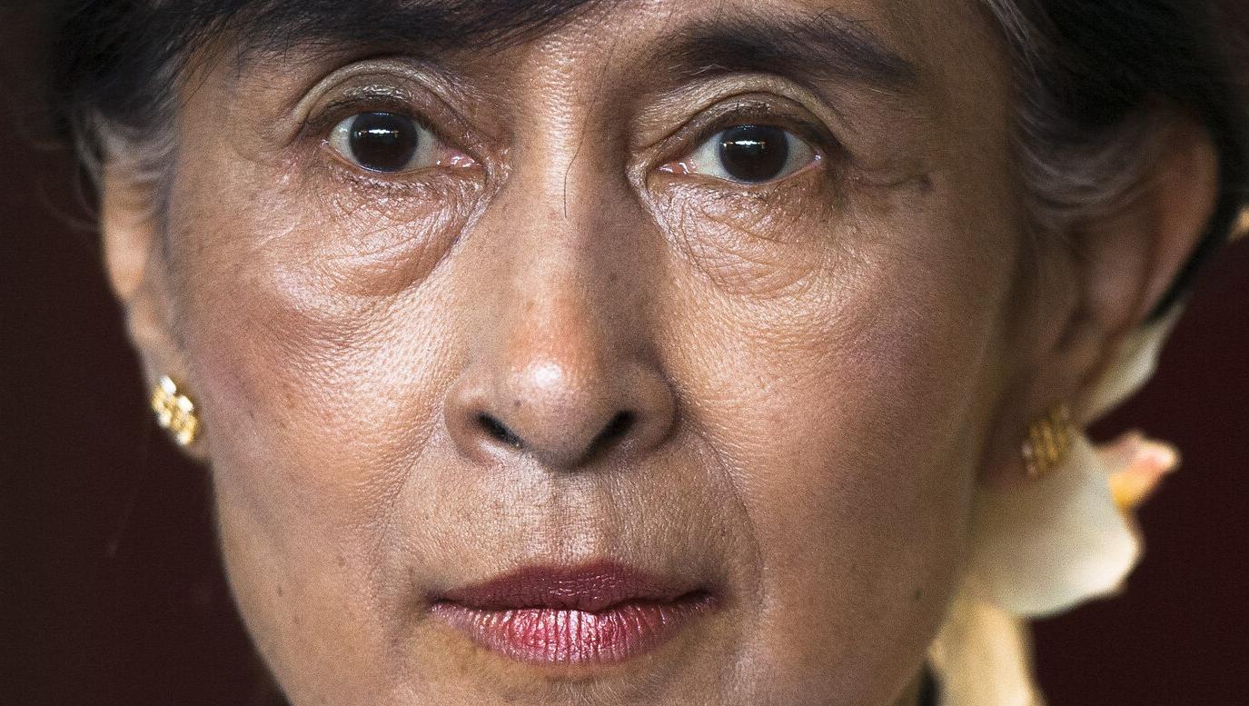 Aung San Suu Kyi kommt aus dem Gefängnis frei, wird unter Hausarrest gestellt